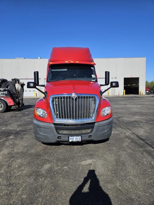2018 International LT — photo 2