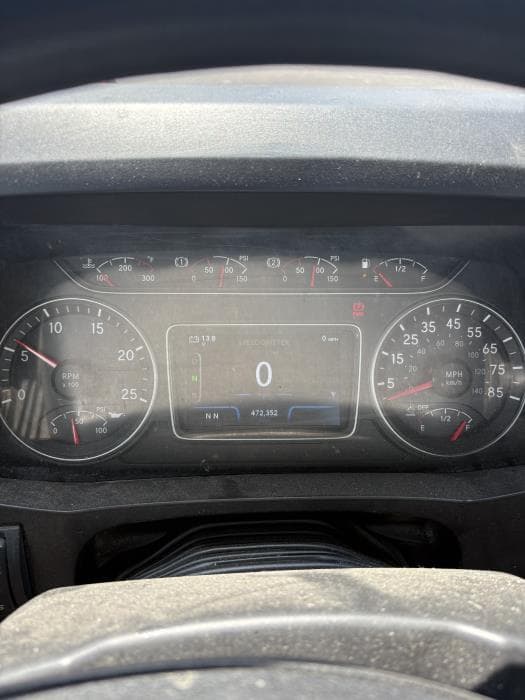 2018 International LT — photo 10