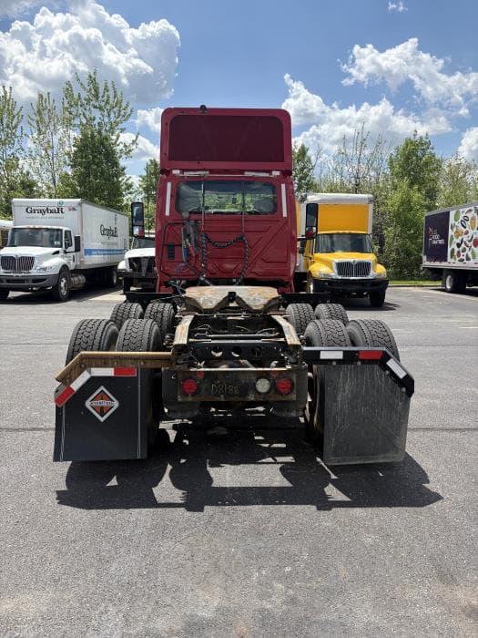 2018 International LT — photo 15