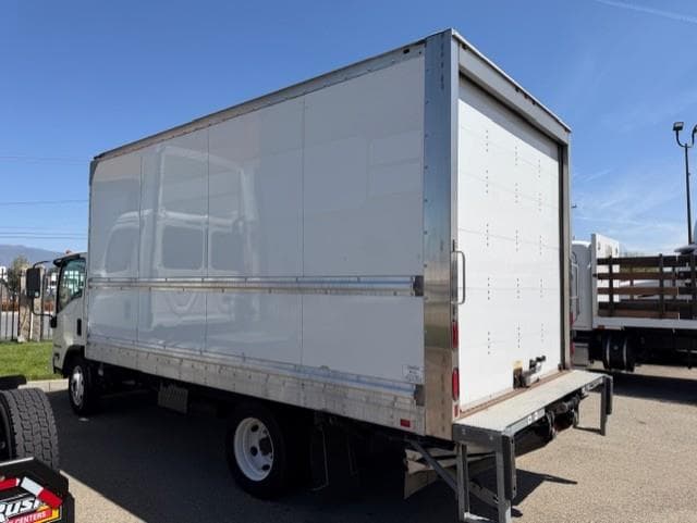 2020 Isuzu NPR — photo 5