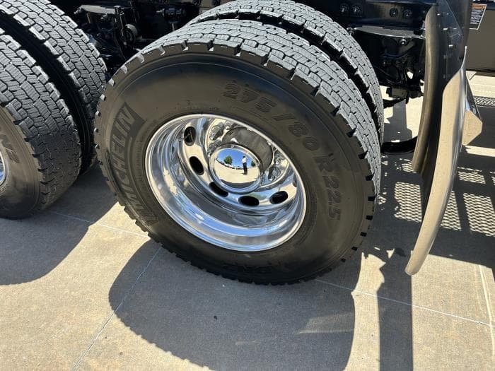 2025 Peterbilt 589 — photo 21