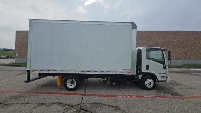 2023 Isuzu NPR — photo 7