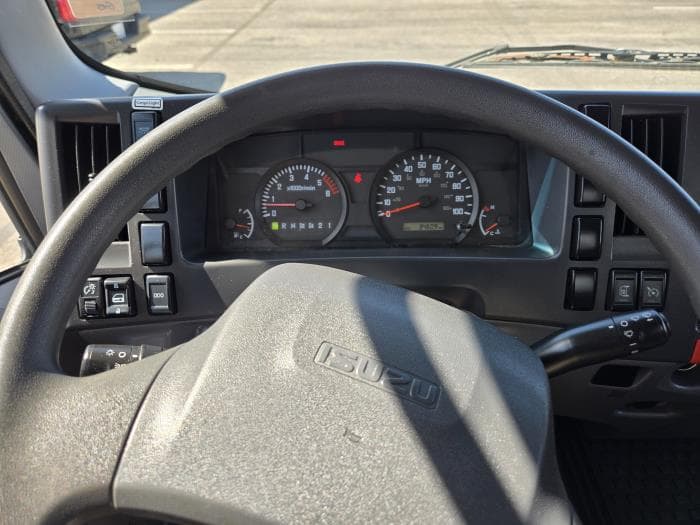 2020 Isuzu NPR — photo 3