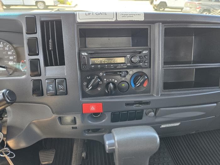 2020 Isuzu NPR — photo 4