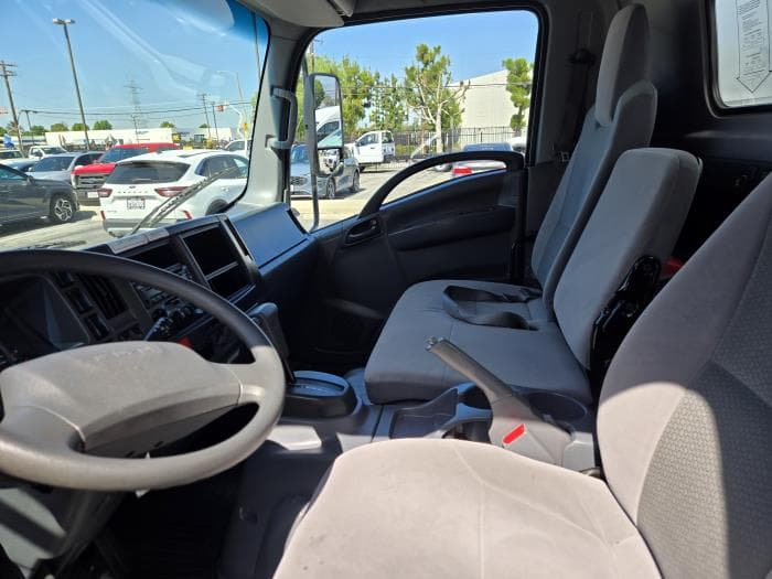2020 Isuzu NPR — photo 5