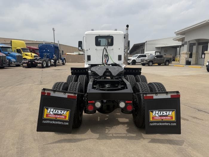 2021 Peterbilt 567 — photo 5