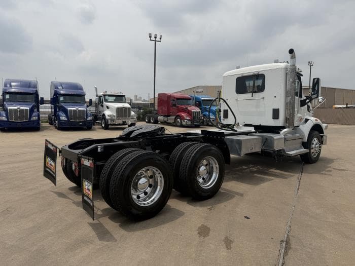 2021 Peterbilt 567 — photo 6