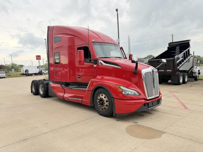 2022 Kenworth T680 — photo 2