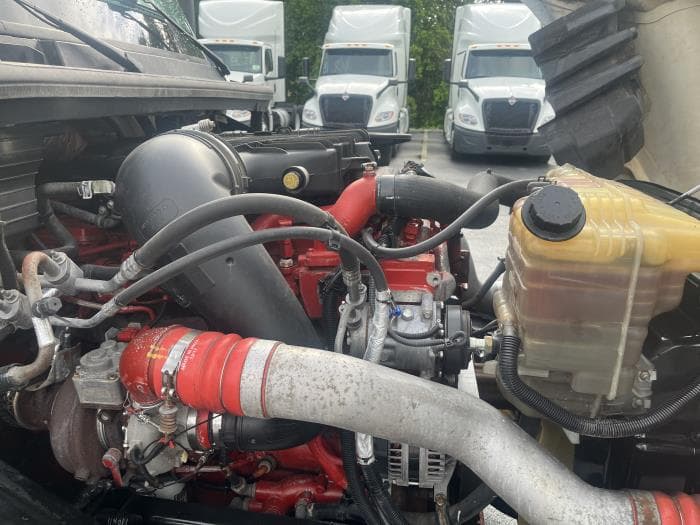 2019 International LT — photo 14
