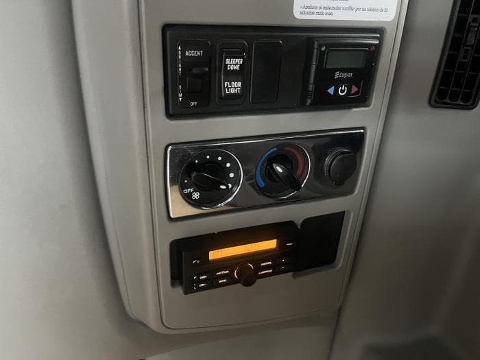 2019 International LT — photo 21