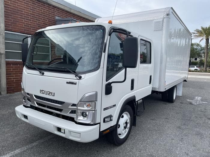 2027 Isuzu NPR — photo 2
