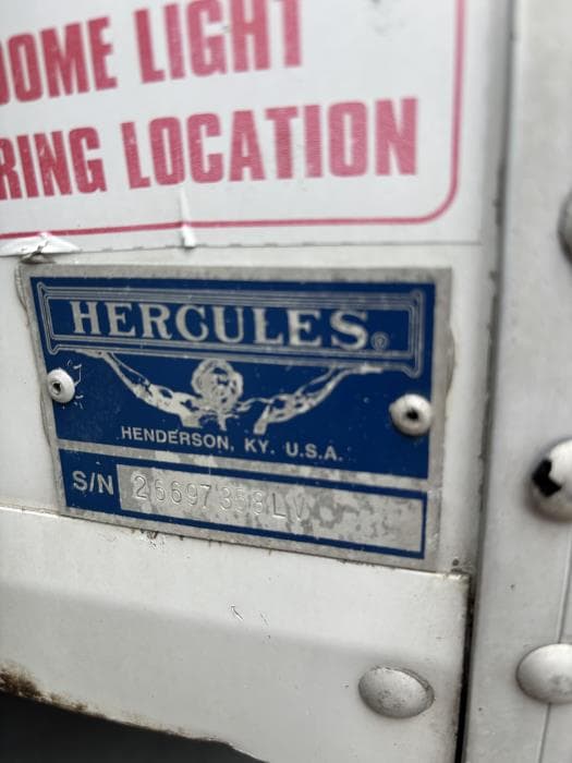 2017 International 4300 — photo 9