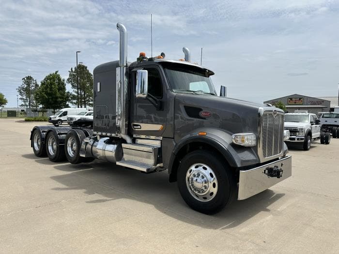 2021 Peterbilt 567 — photo 5