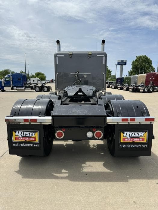 2021 Peterbilt 567 — photo 7