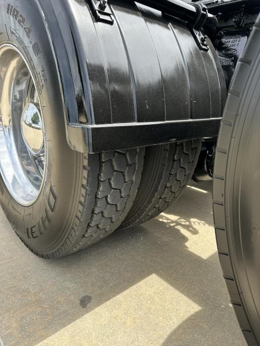 2021 Peterbilt 567 — photo 20