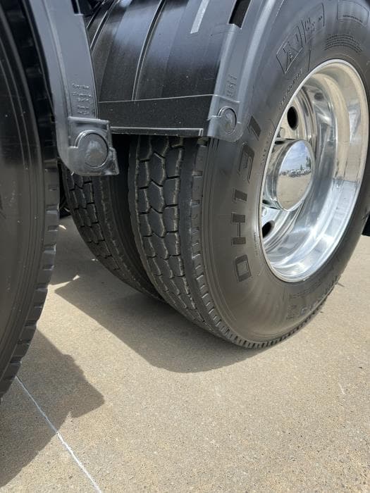 2021 Peterbilt 567 — photo 24