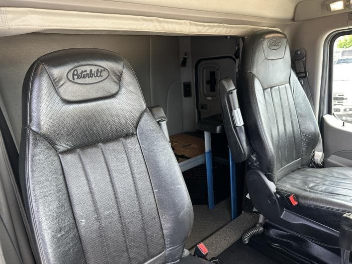 2021 Peterbilt 567 — photo 12