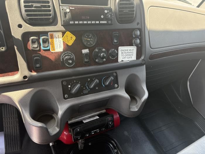 2020 Freightliner — photo 7