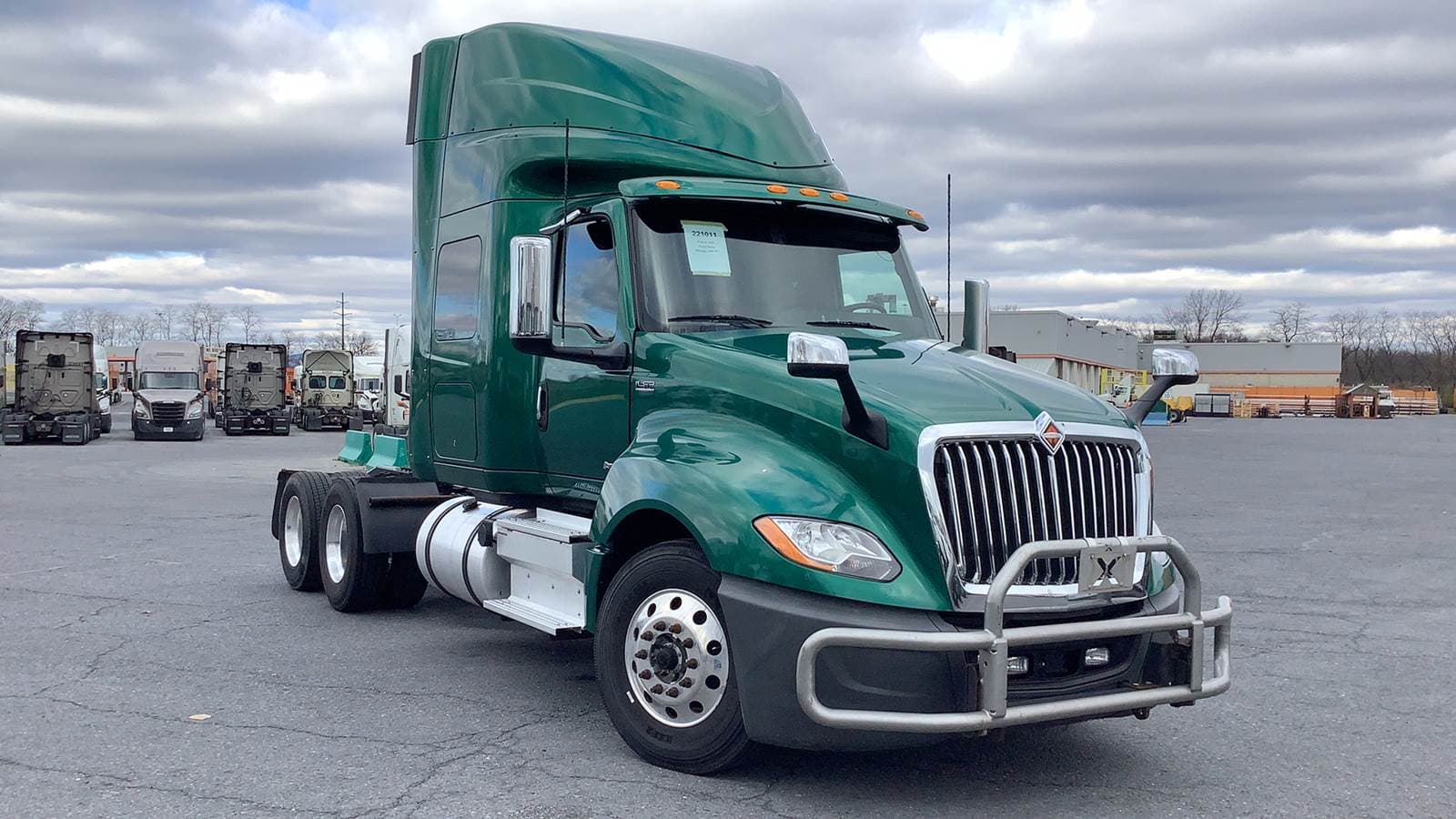 2021 International LT