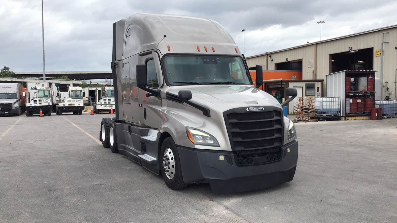 2023 Freightliner Cascadia