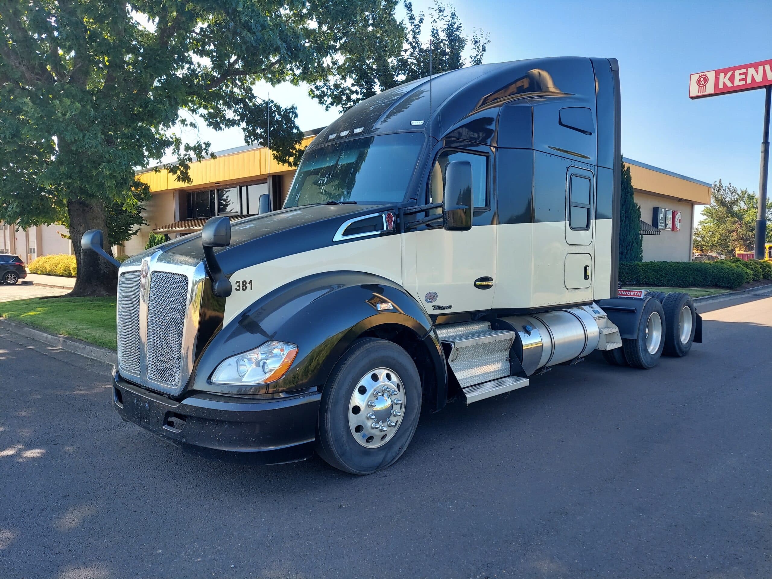 2022 Kenworth T680