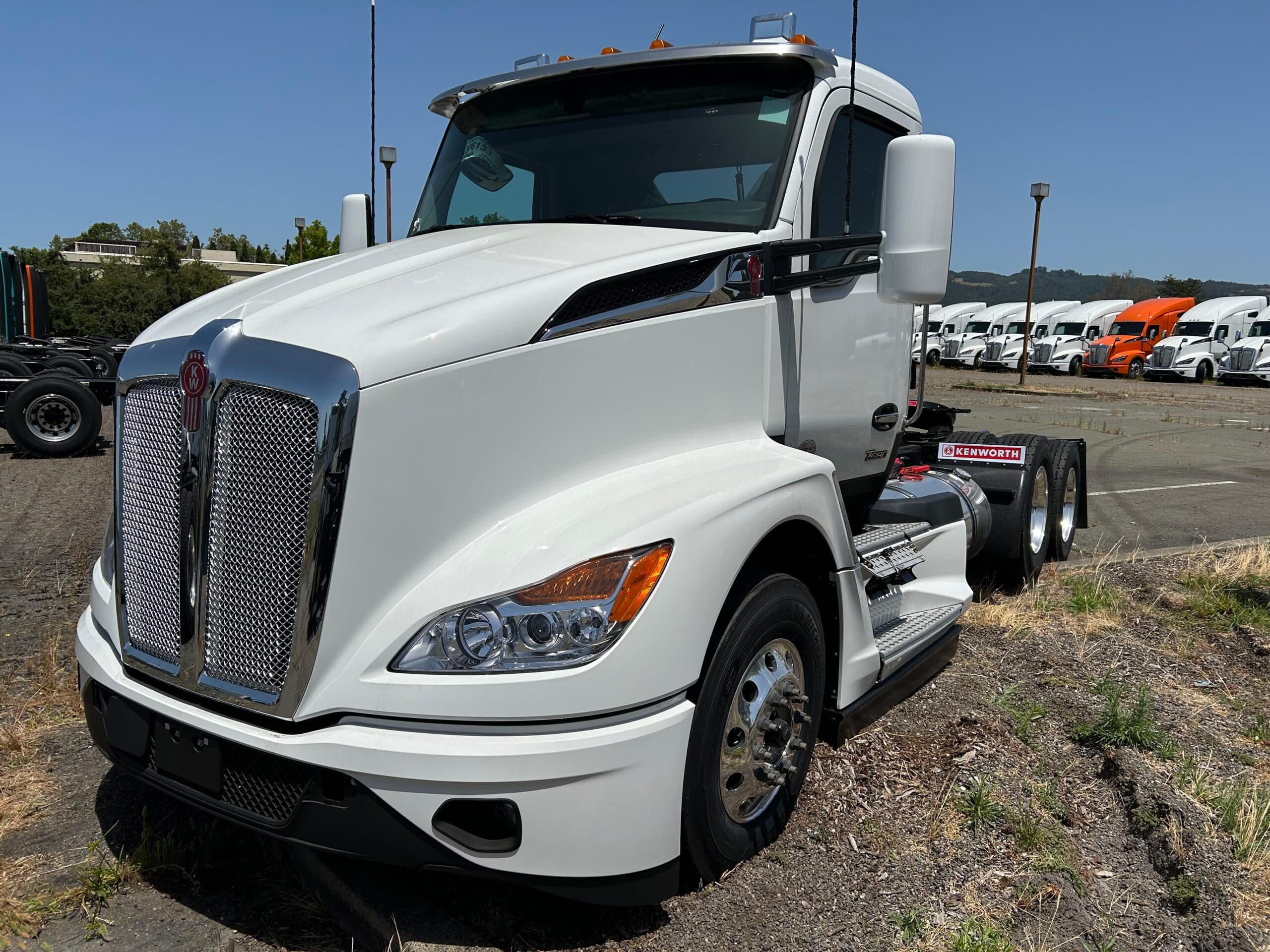 2024 Kenworth T680