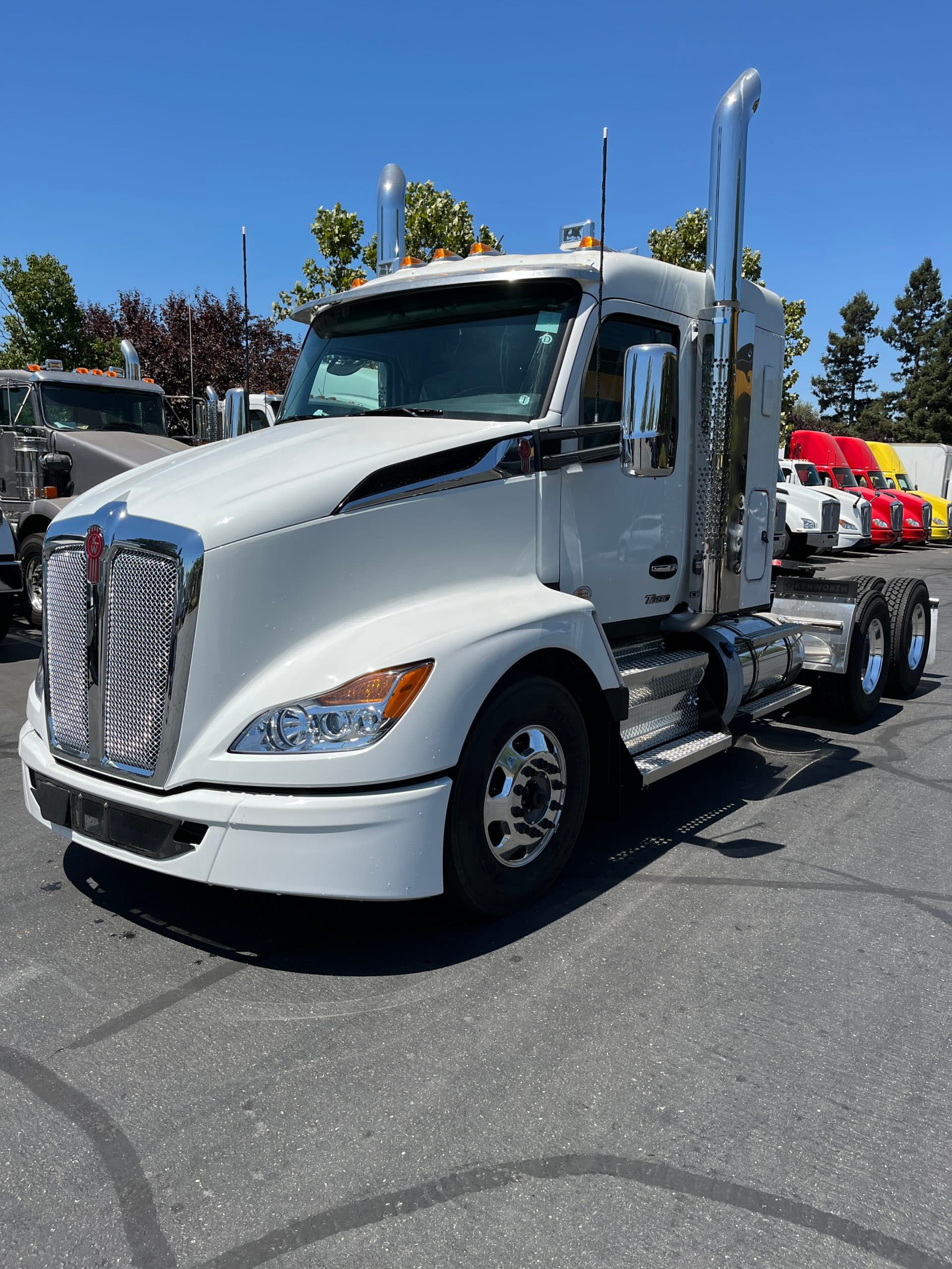 2024 Kenworth T680