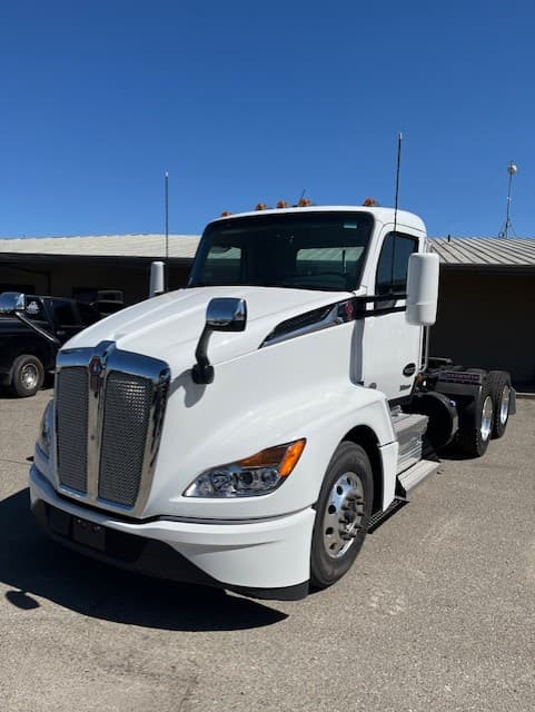 2024 Kenworth T680