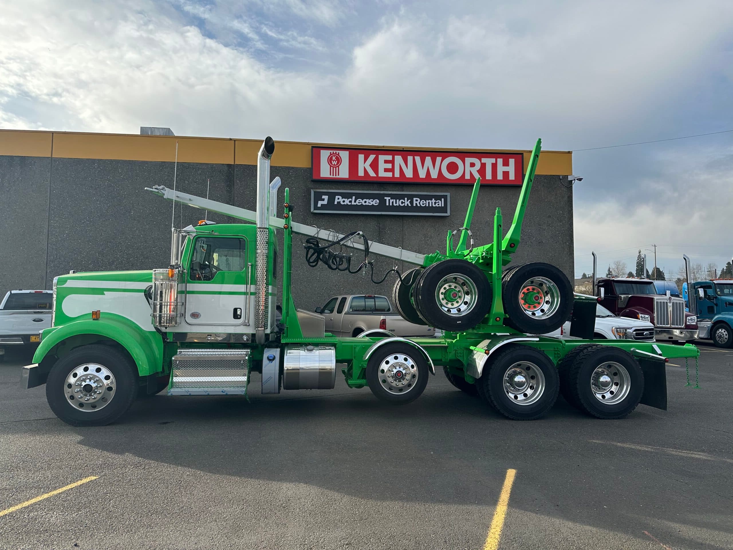 2026 Kenworth W900
