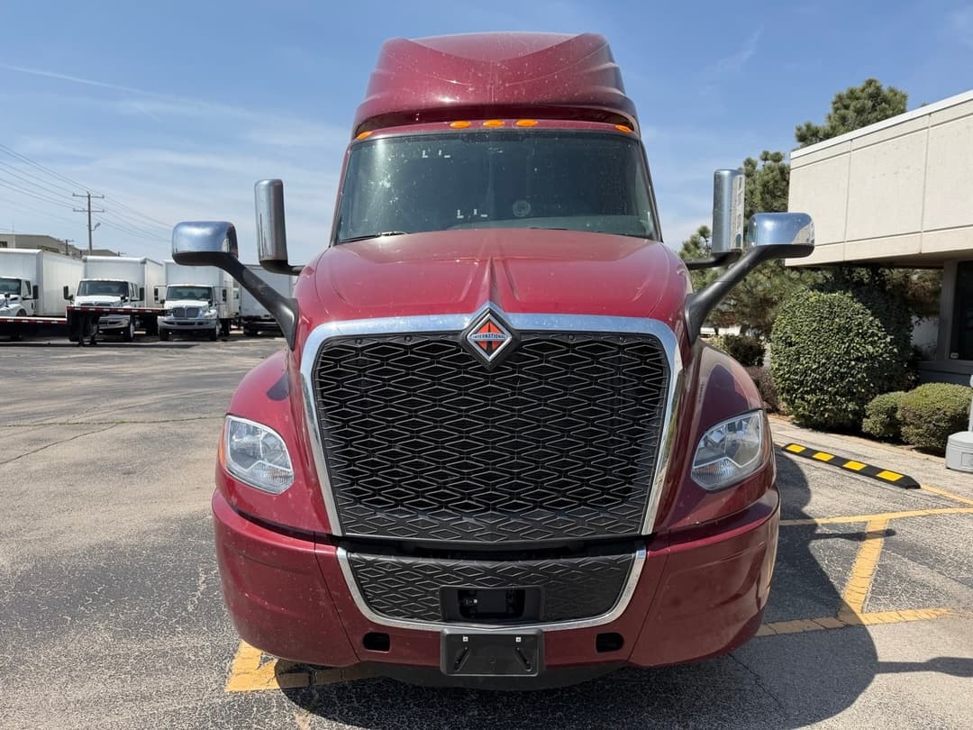 2025 International LT in Oklahoma City, OK — photo 11