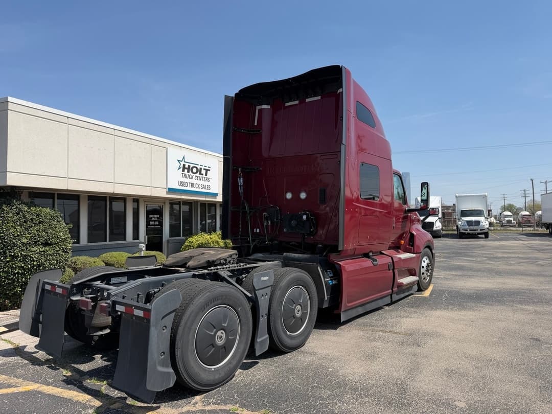 2025 International LT in Oklahoma City, OK — photo 14