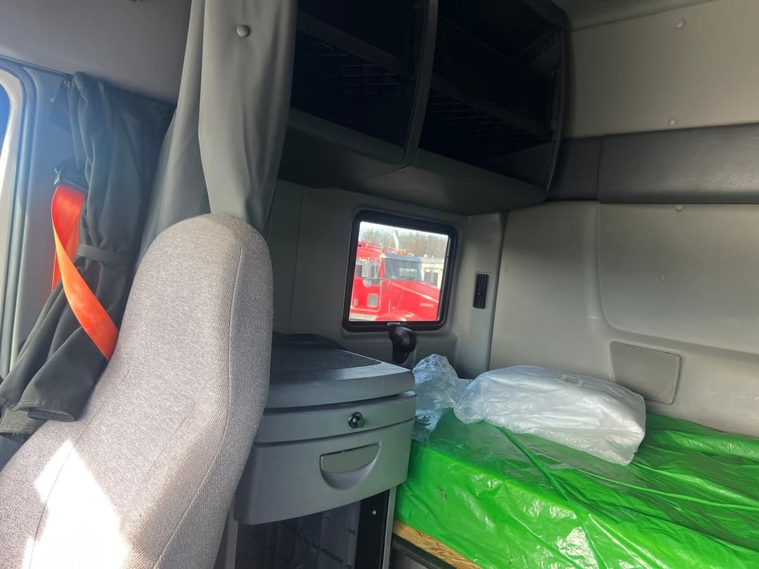 2022 International LT