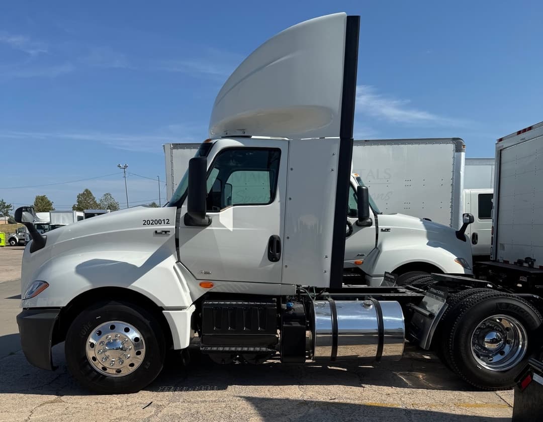 2022 International LT