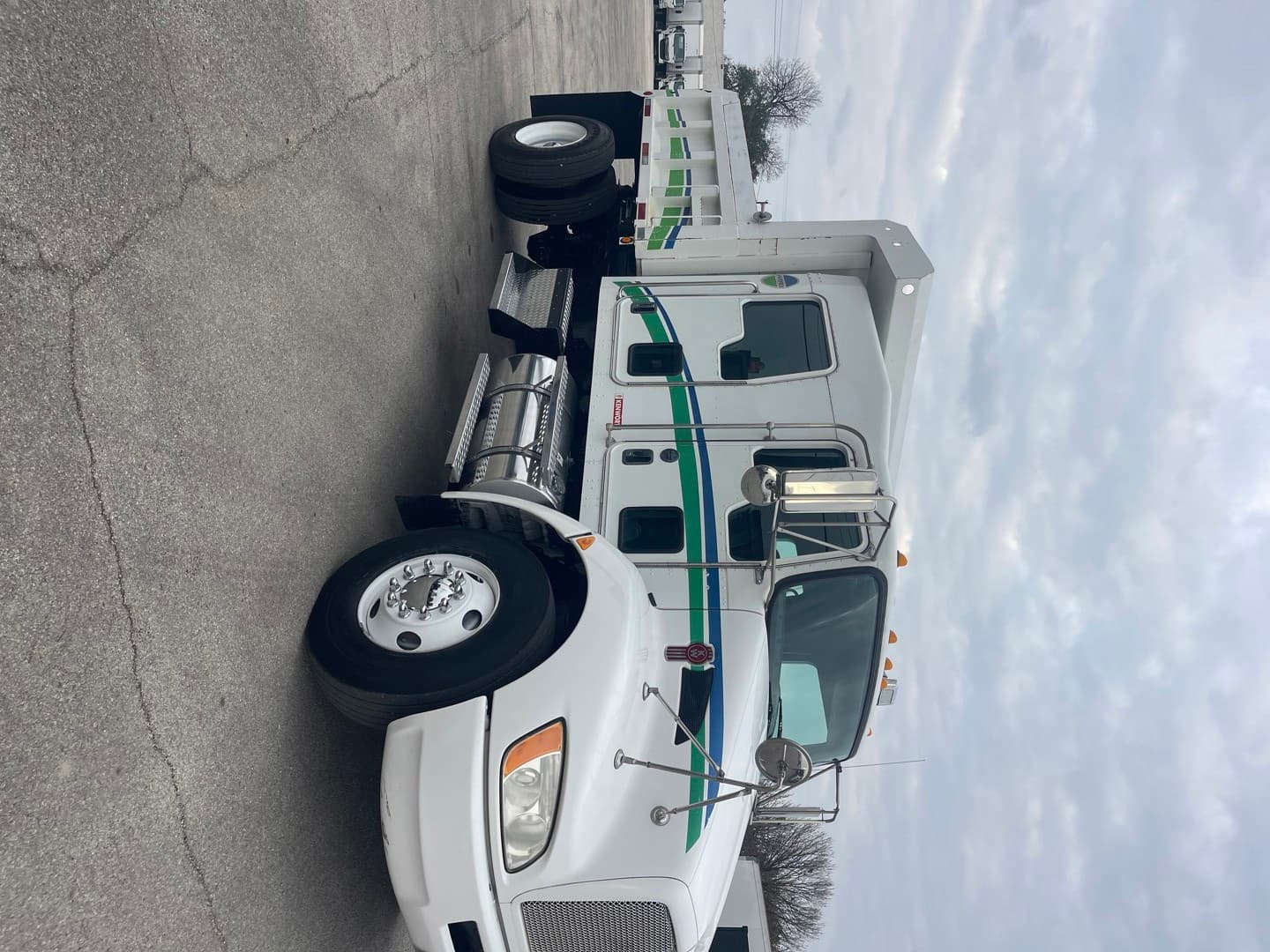 2010 Kenworth T370 in SAN ANTONIO, TX — photo 4