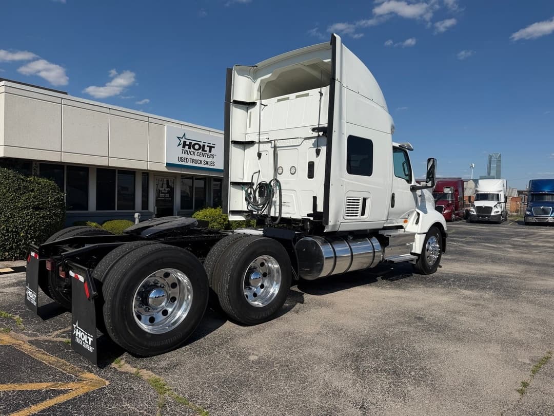 2021 International LT in Oklahoma City, OK — photo 13