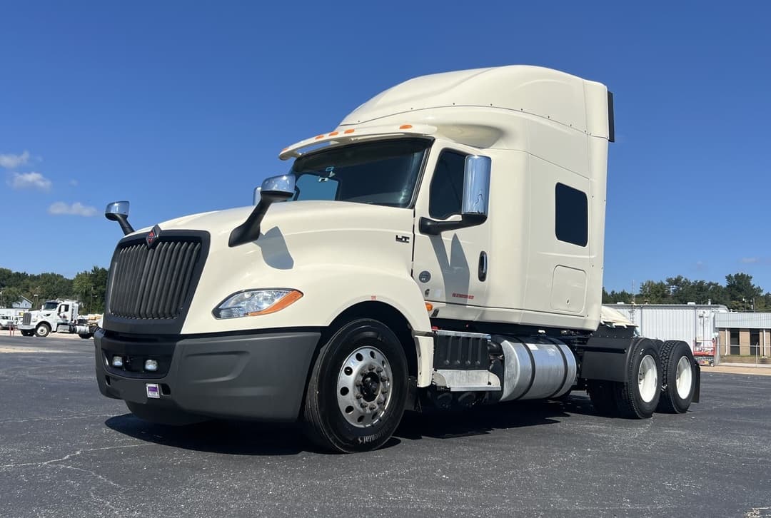 2022 International LT