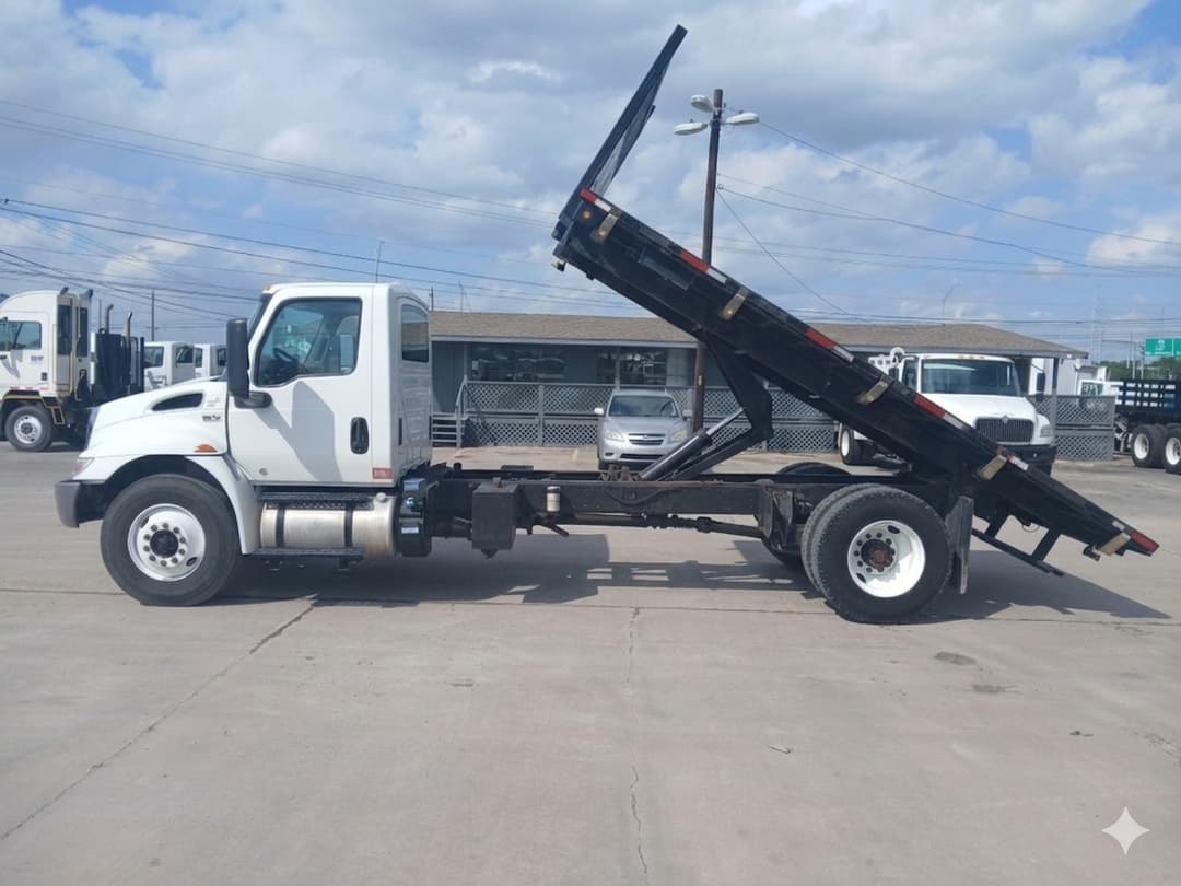 2022 International MV in SAN ANTONIO, TX — photo 6