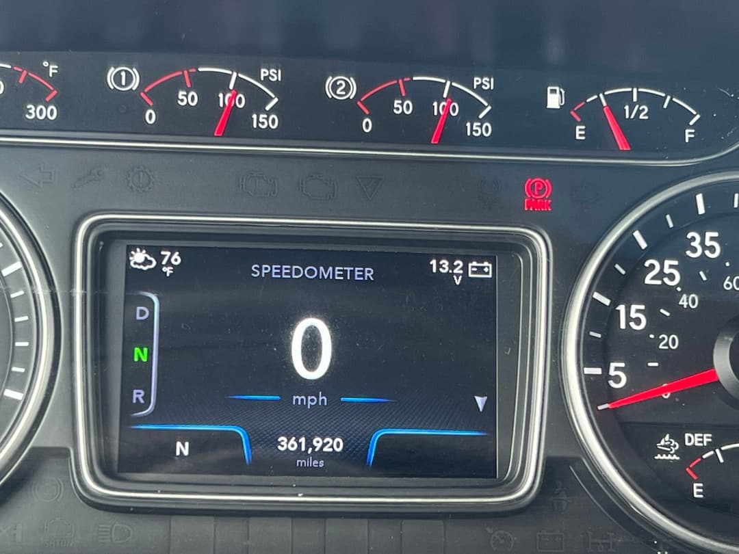 2021 International LT in Tulsa, OK — photo 14