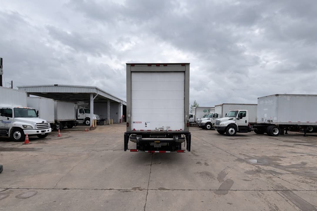 2019 International MV in AUSTIN, TX — photo 6