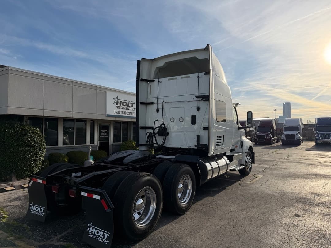 2021 International LT in Oklahoma City, OK — photo 15