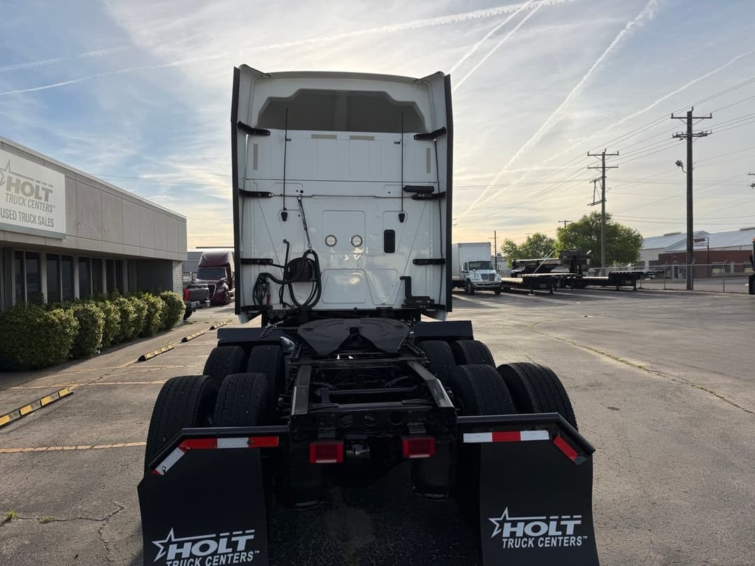 2021 International LT in Oklahoma City, OK — photo 14