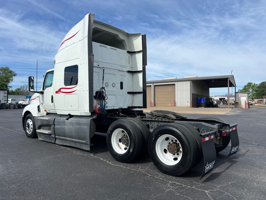 2022 International LT in Tulsa, OK — photo 4