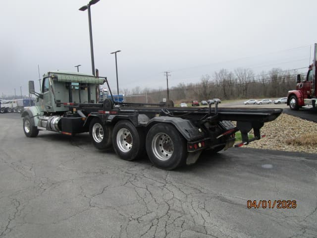 2020 Peterbilt 567 in BUTLER, PA — photo 3