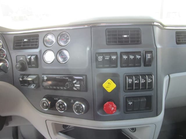 2020 Peterbilt 567 in BUTLER, PA — photo 10