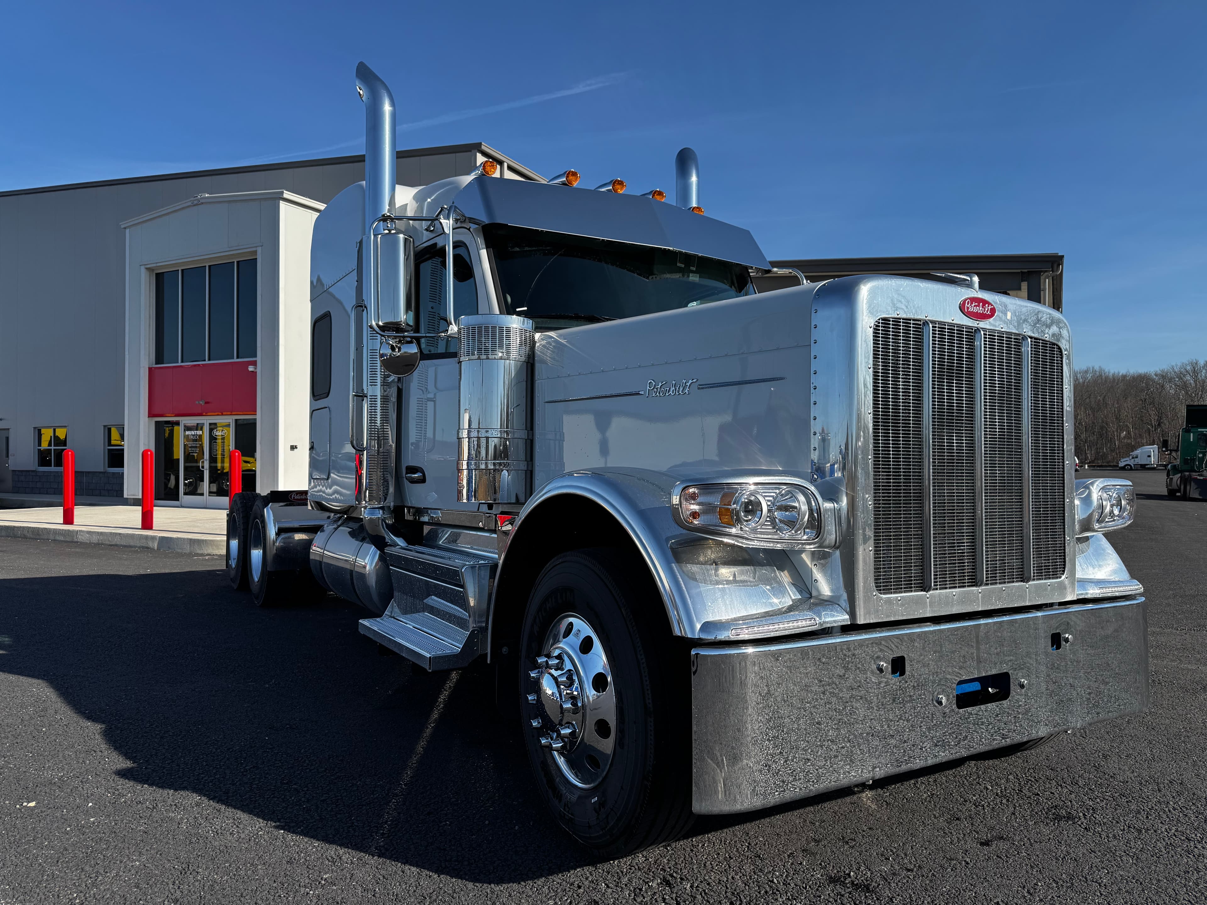 2025 Peterbilt 589 in SCRANTON, PA — photo 7