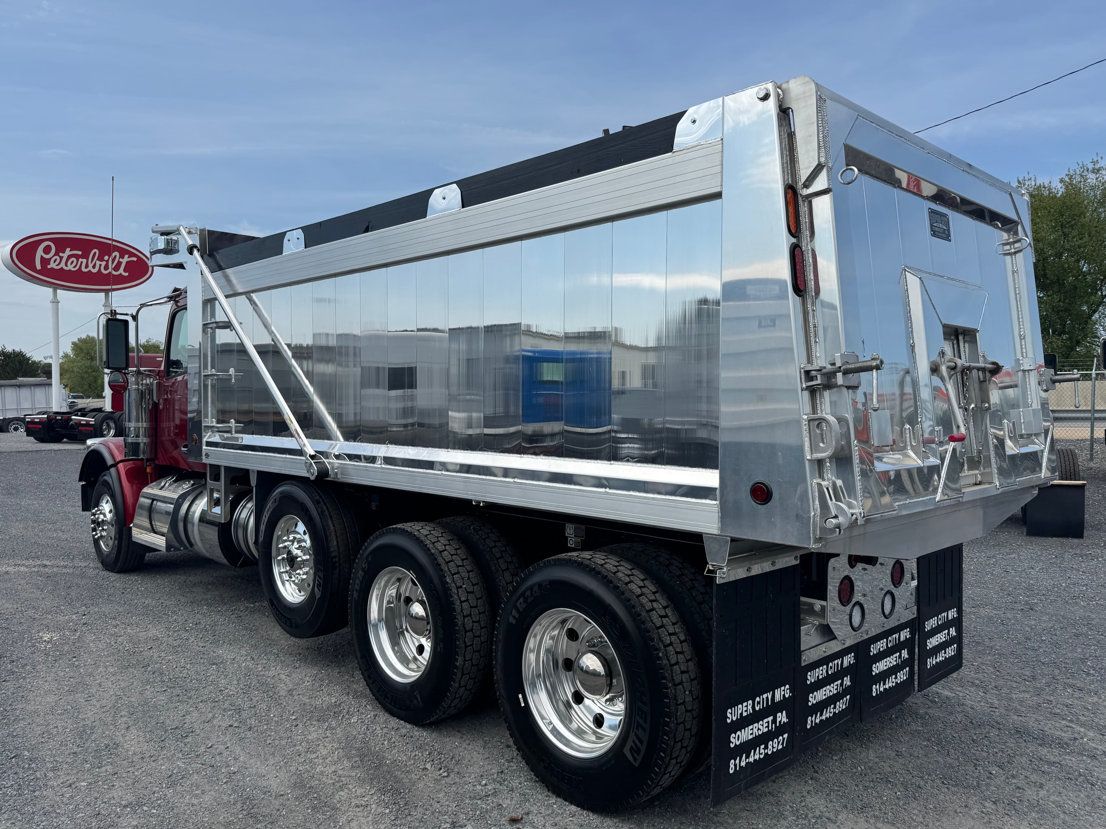 2025 Peterbilt 589 in LANCASTER, PA — photo 7