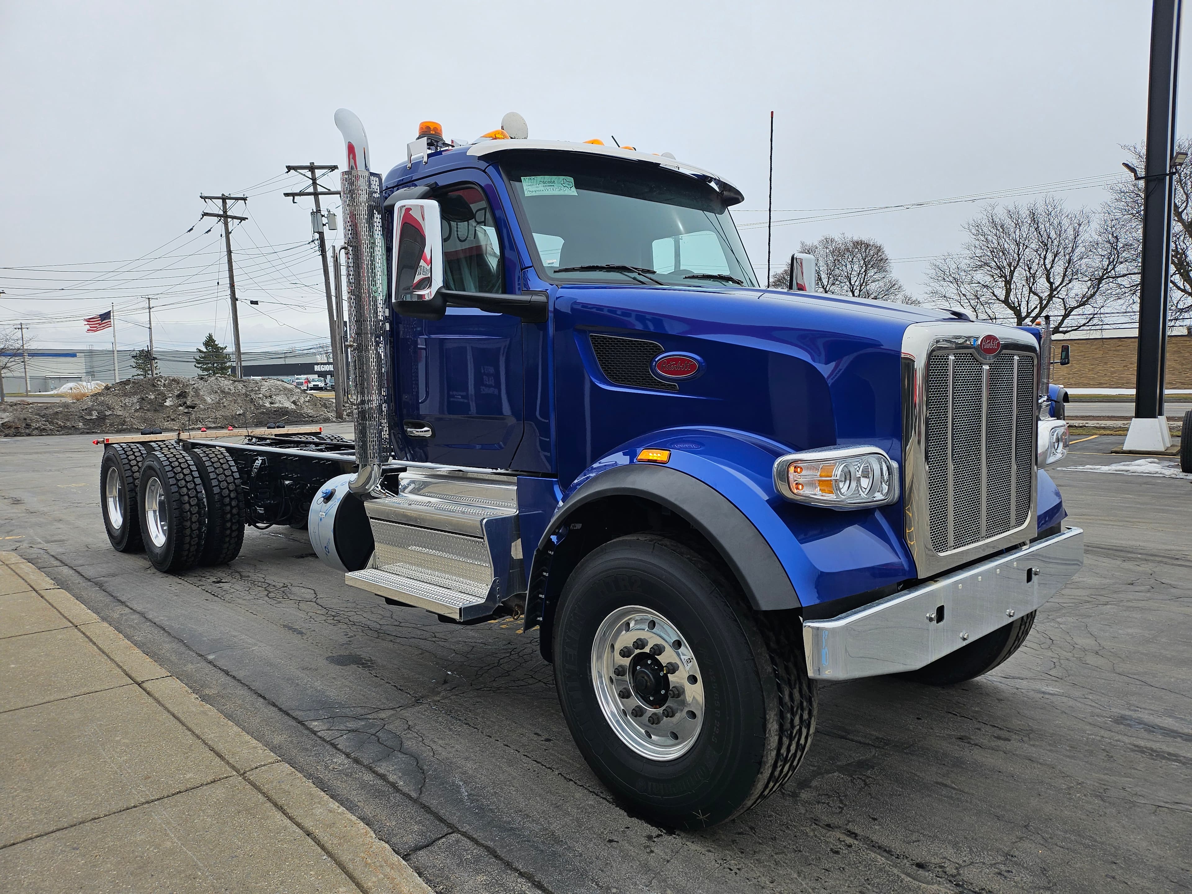 2025 Peterbilt 567 in BUFFALO, NY — photo 2