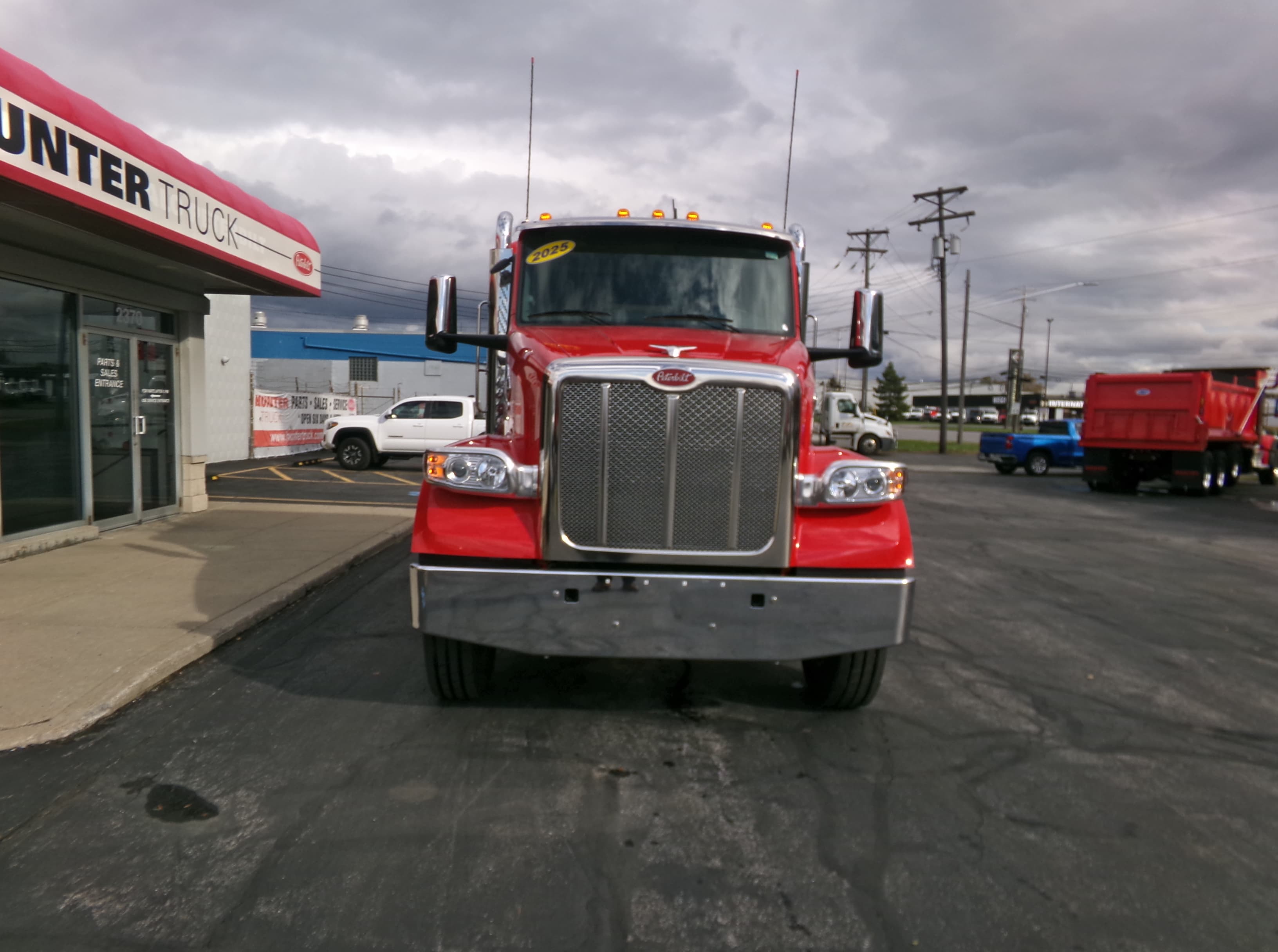 2025 Peterbilt 567 in BUFFALO, NY — photo 3