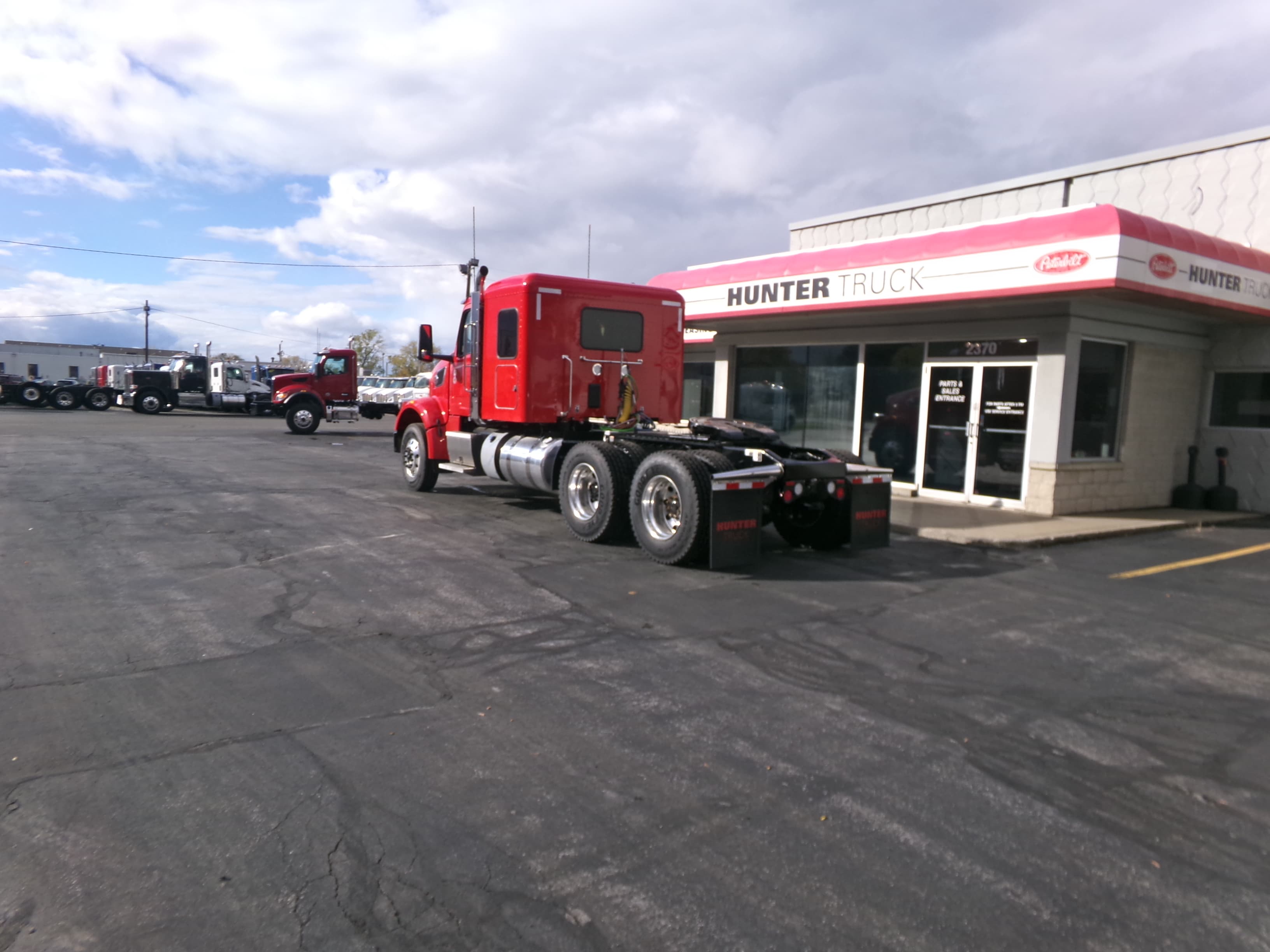 2025 Peterbilt 567 in BUFFALO, NY — photo 5