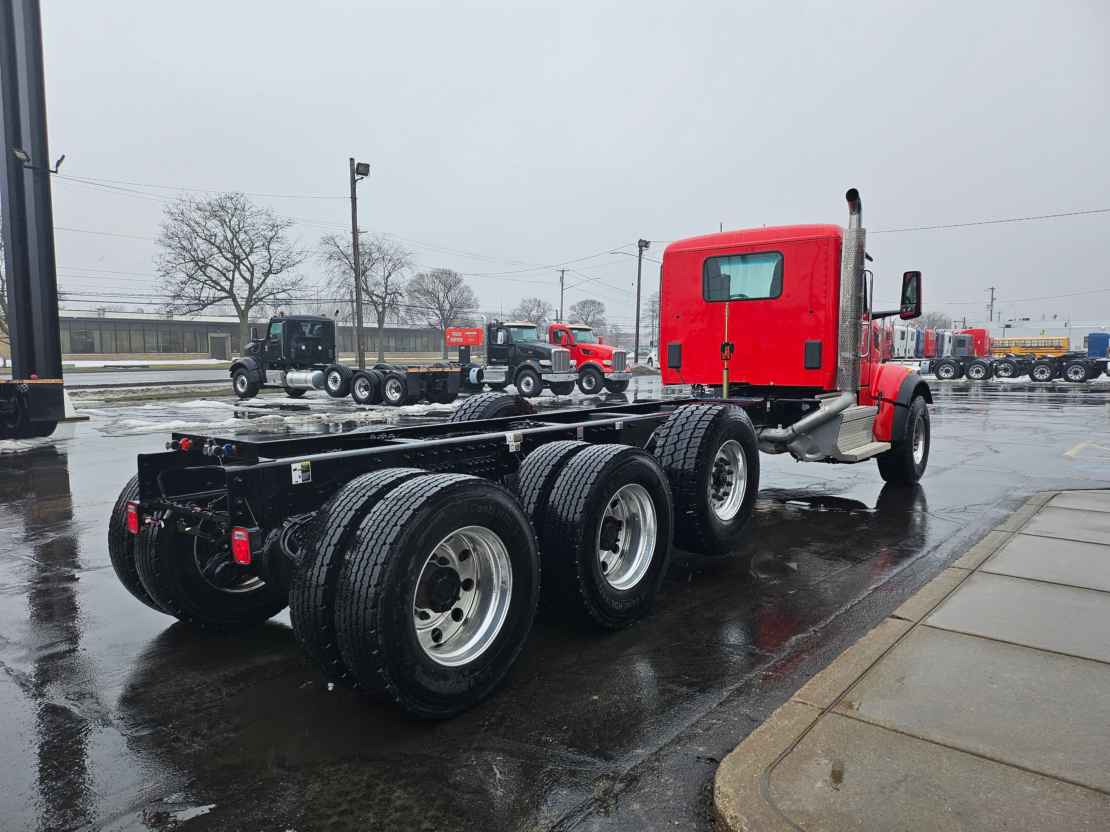 2025 Peterbilt 567 in BUFFALO, NY — photo 4